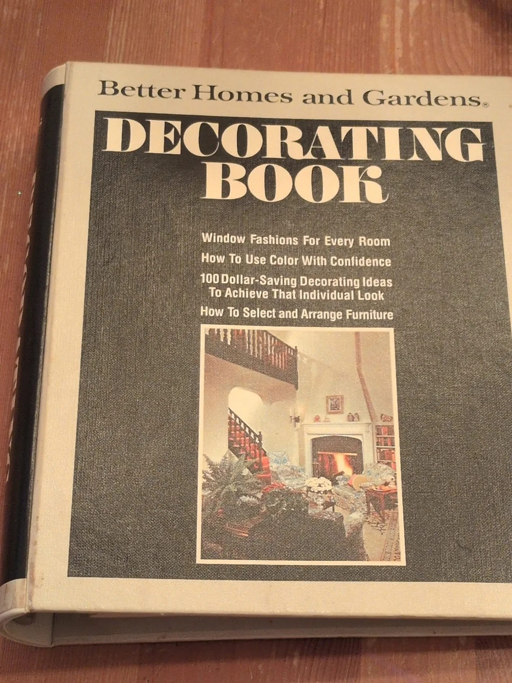 VTG Better Homes and Gardens Black Decorating Book